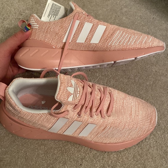 NWT Adidas Swift Run Pink Shoes - Picture 6 of 6